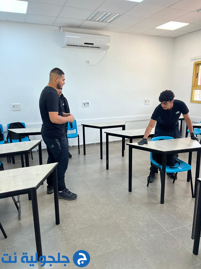 يومًا مميزًا للتطوع بمشاركة جميع الطلاب في مدرسة اورط التكنولوجية العربية الرملة